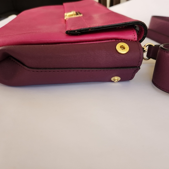 Convertable bag, crossbody/shoulder bag/clutch, by Antonio Melani - Picture 2 of 7